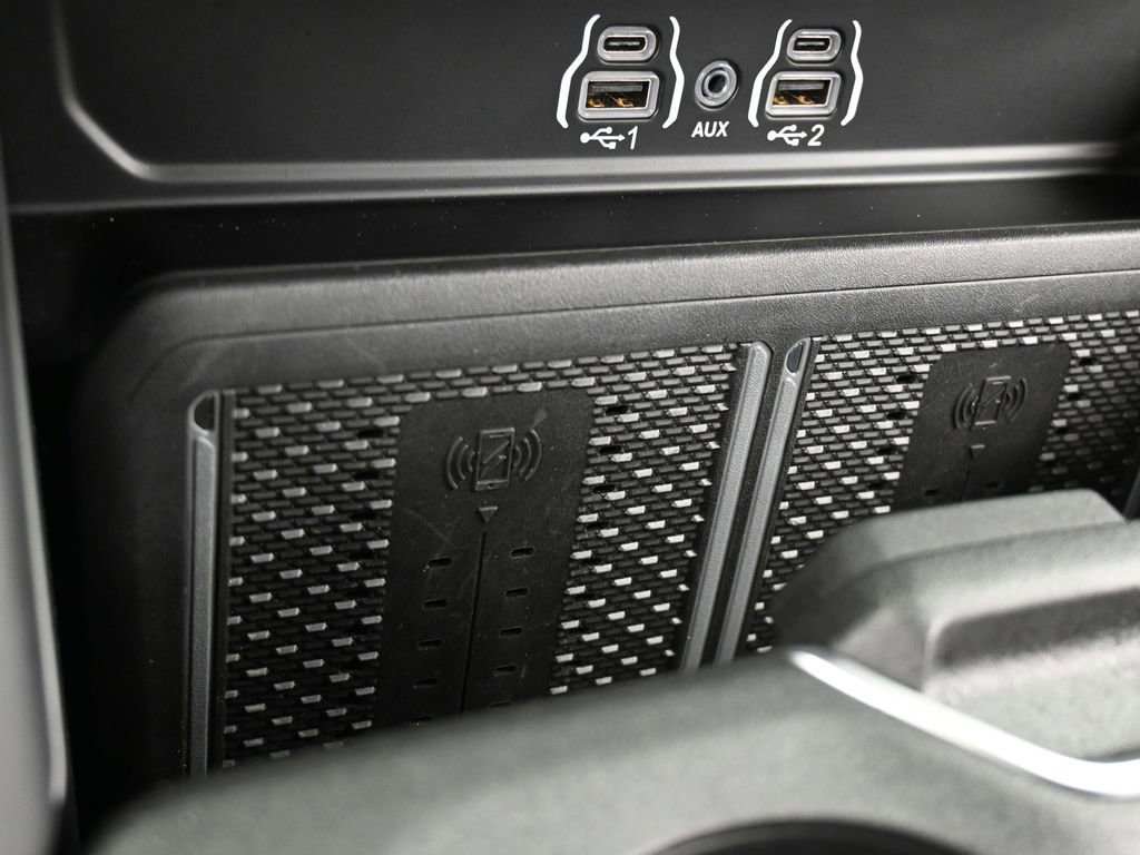 Used 2025 RAM 3500 Laramie image 25