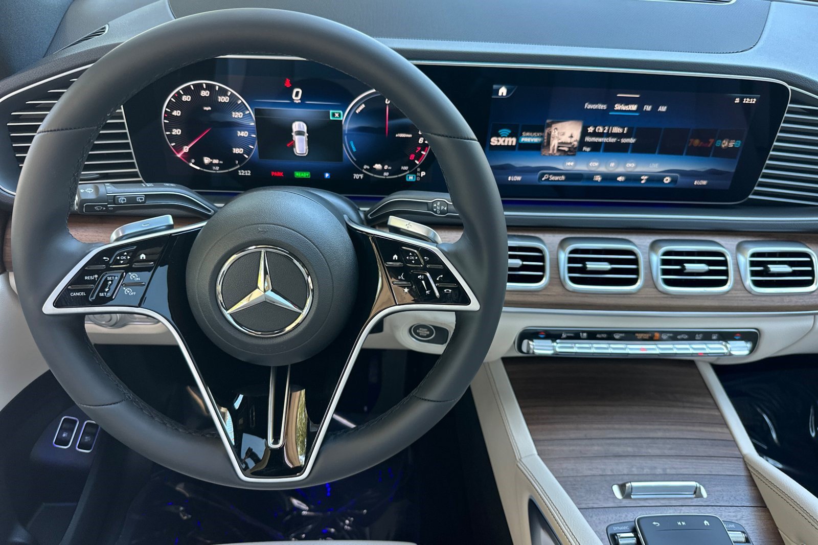 New 2026 Mercedes-Benz GLE 450e 4MATIC image 26