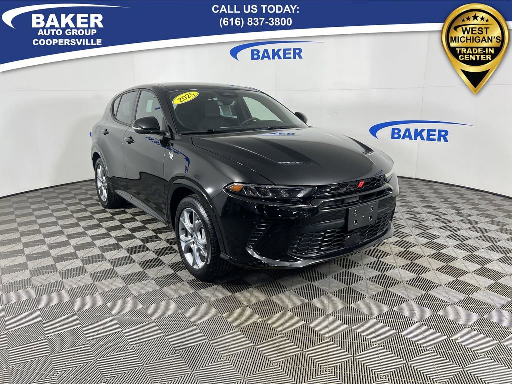 Used 2025 Dodge Hornet R/T image 2