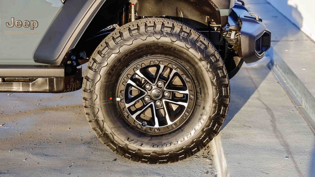 New 2026 Jeep Wrangler Unlimited Sport AWD/4WD image 11