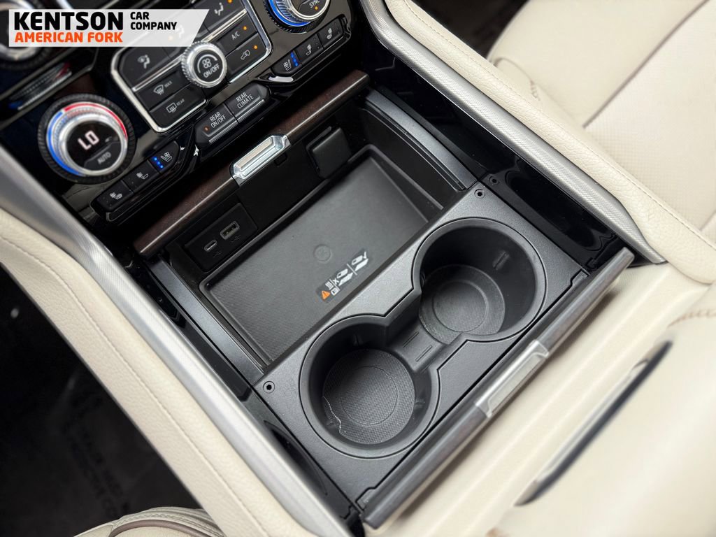 Used 2021 GMC Yukon Denali w/ Denali Premium Package image 26