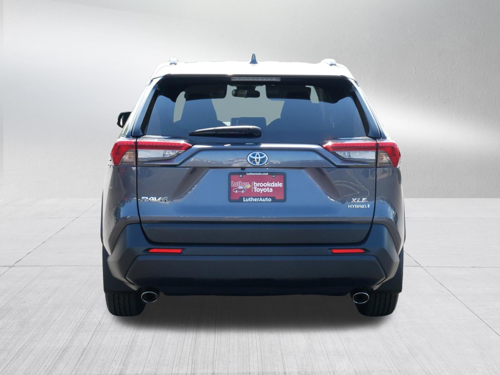 Used 2023 Toyota RAV4 XLE AWD/4WD image 6