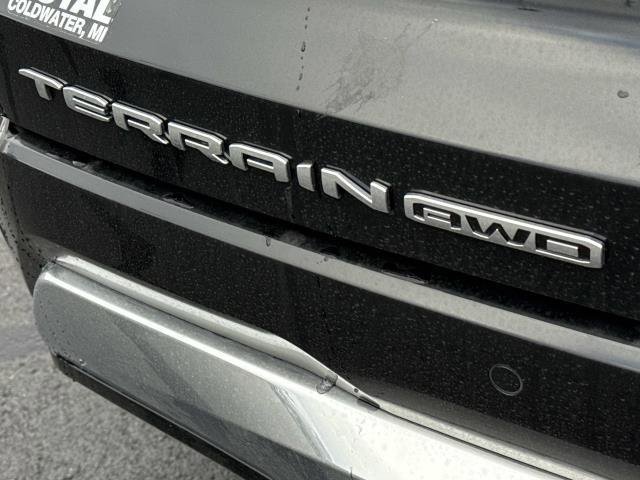 New 2026 GMC Terrain Denali w/ LPO, Floor Liner Package image 32