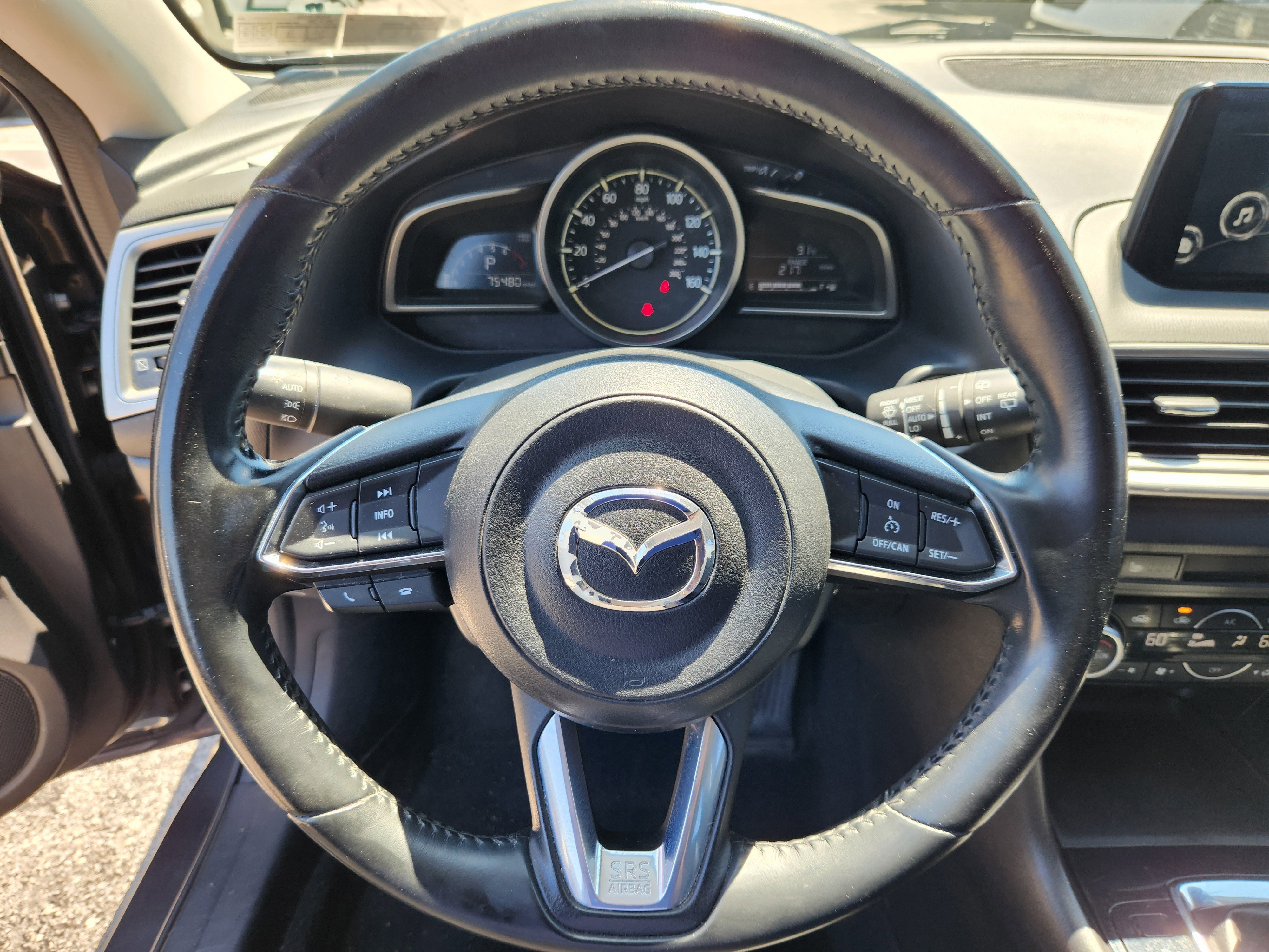 Used 2017 MAZDA MAZDA3 Touring FWD image 9
