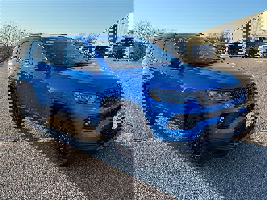 New 2026 Jeep Compass Latitude w/ Sun and Sound Group image 1