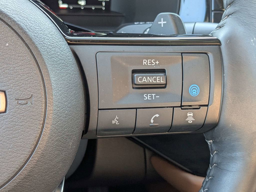 Used 2024 Nissan Pathfinder Platinum w/ Cargo Package FWD image 29