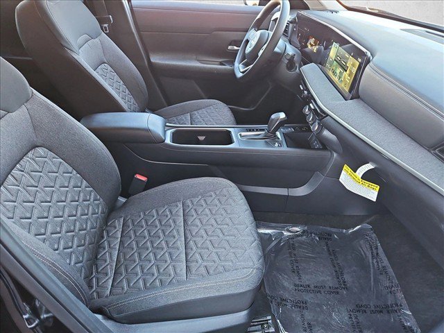 Certified 2025 Nissan Kicks SV FWD image 25