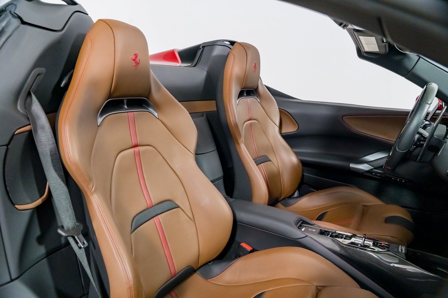 Used 2023 Ferrari SF90 Spider AWD/4WD image 44
