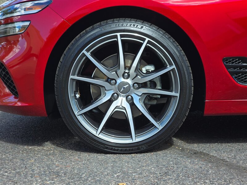 Used 2023 Genesis G70 2.0T w/ Sport Prestige Package RWD image 37