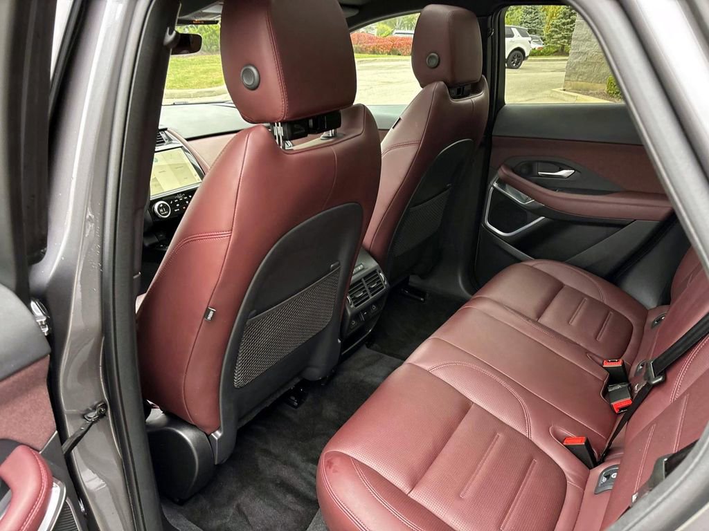 Used 2024 Jaguar E-PACE R-Dynamic SE image 22