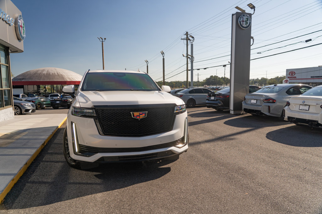 Used 2021 Cadillac Escalade ESV Sport Platinum AWD/4WD image 11