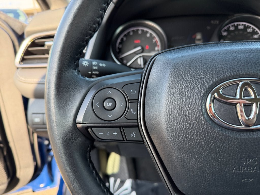 Used 2024 Toyota Camry SE AWD/4WD image 15