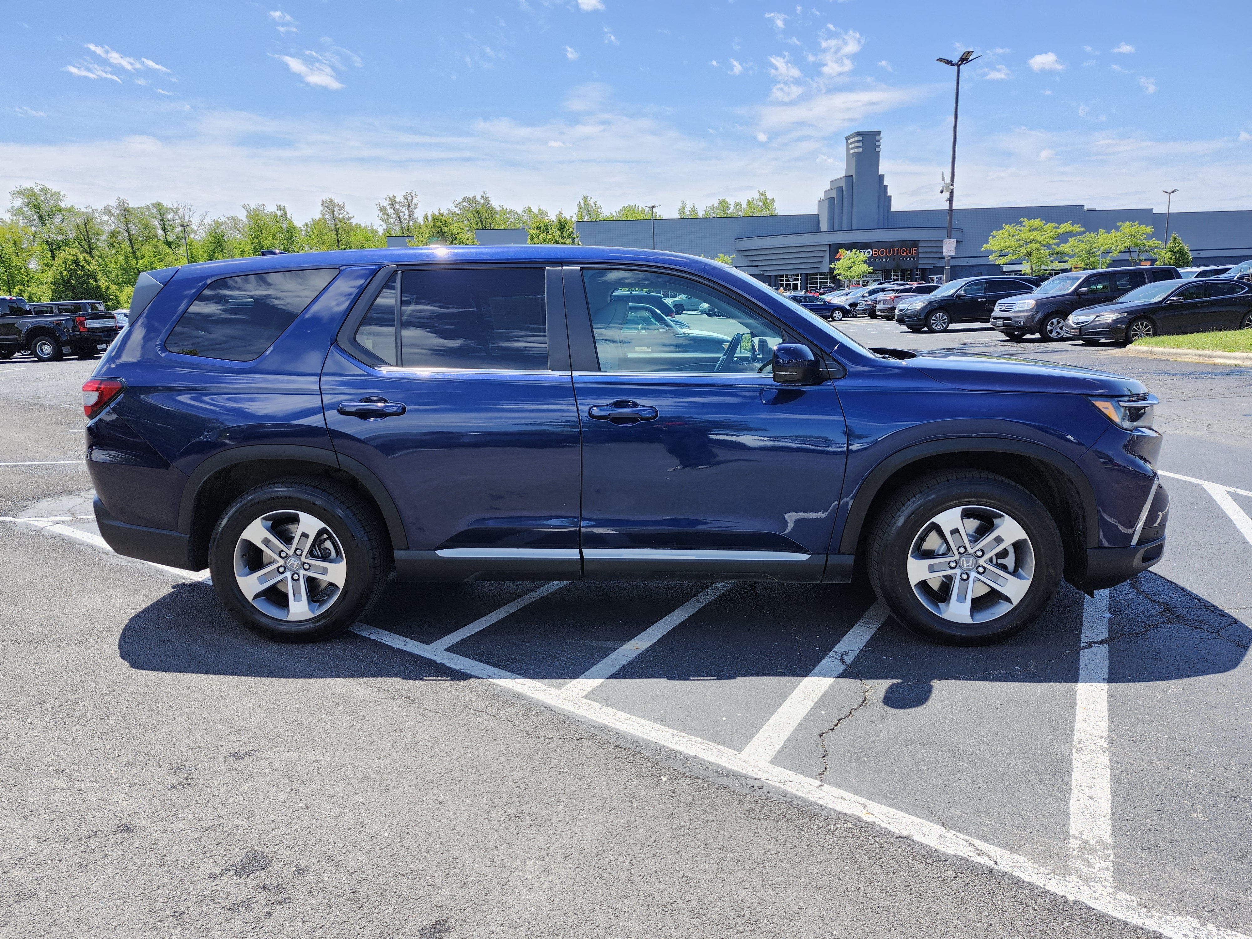 Used 2024 Honda Pilot EX-L image 18