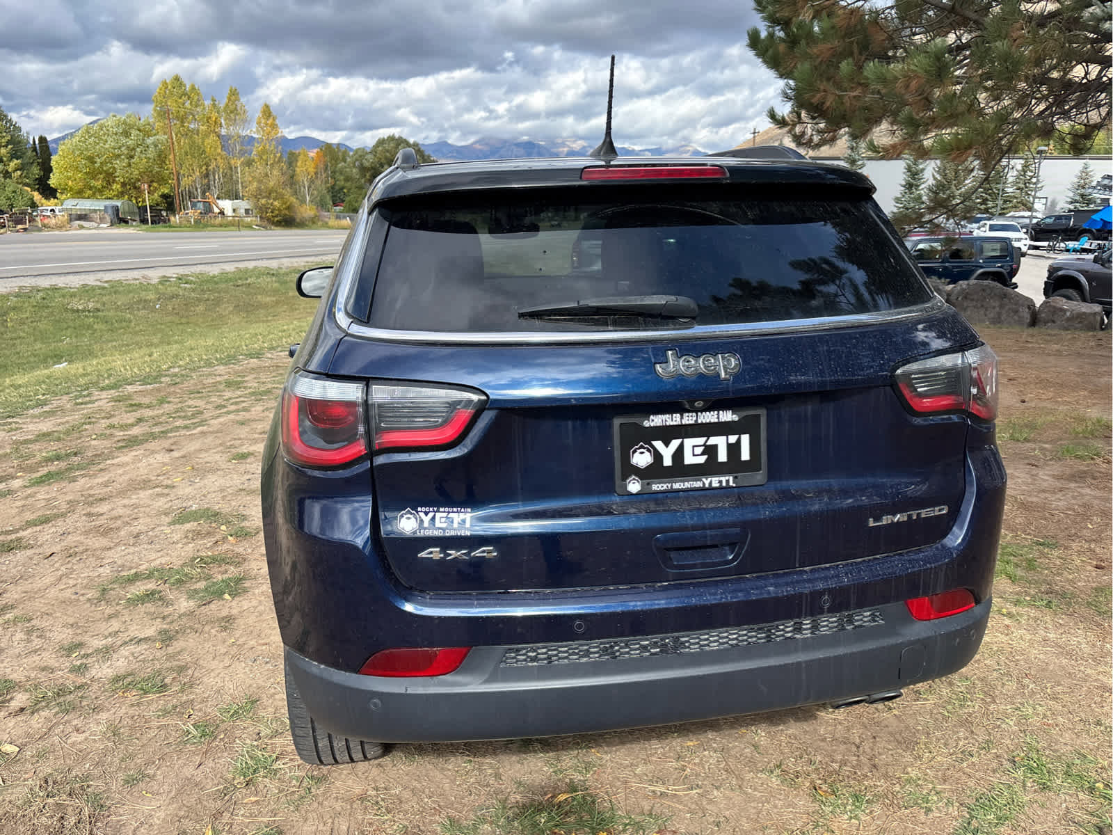Used 2018 Jeep Compass Limited image 10