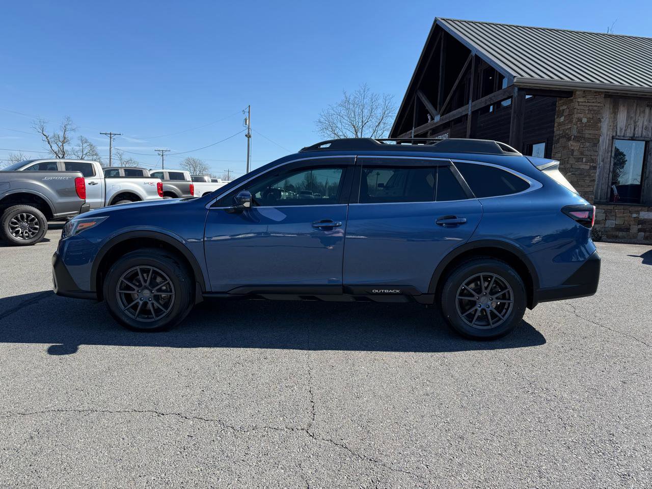 Used 2022 Subaru Outback Premium image 3