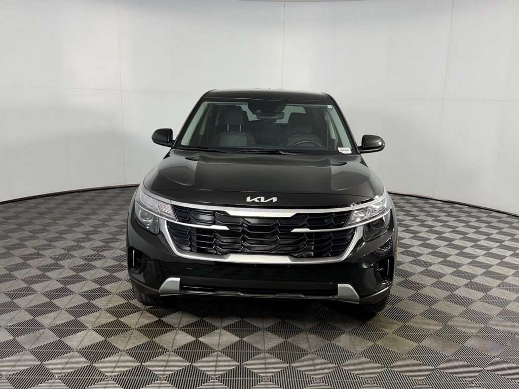 Used 2026 Kia Seltos LX AWD/4WD image 7