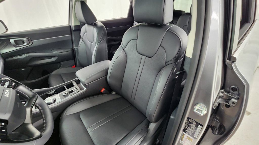 New 2026 Kia Sorento EX AWD/4WD image 10