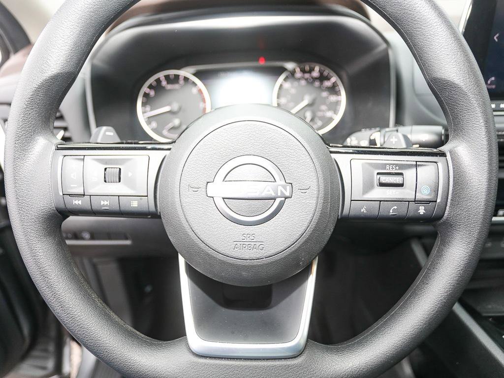 Used 2023 Nissan Rogue SV image 15