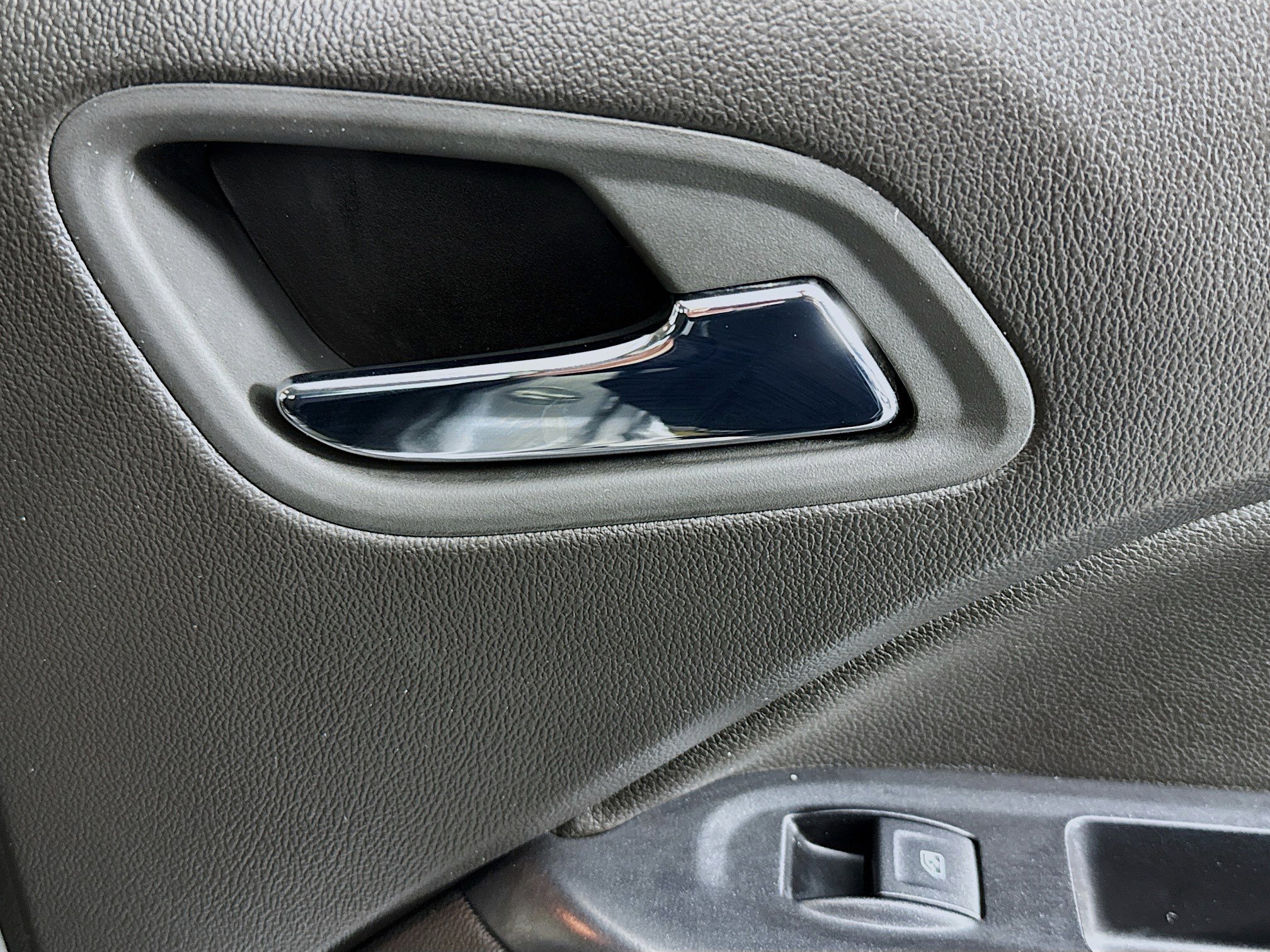 Used 2017 GMC Canyon SLE w/ All Terrain X Package image 29