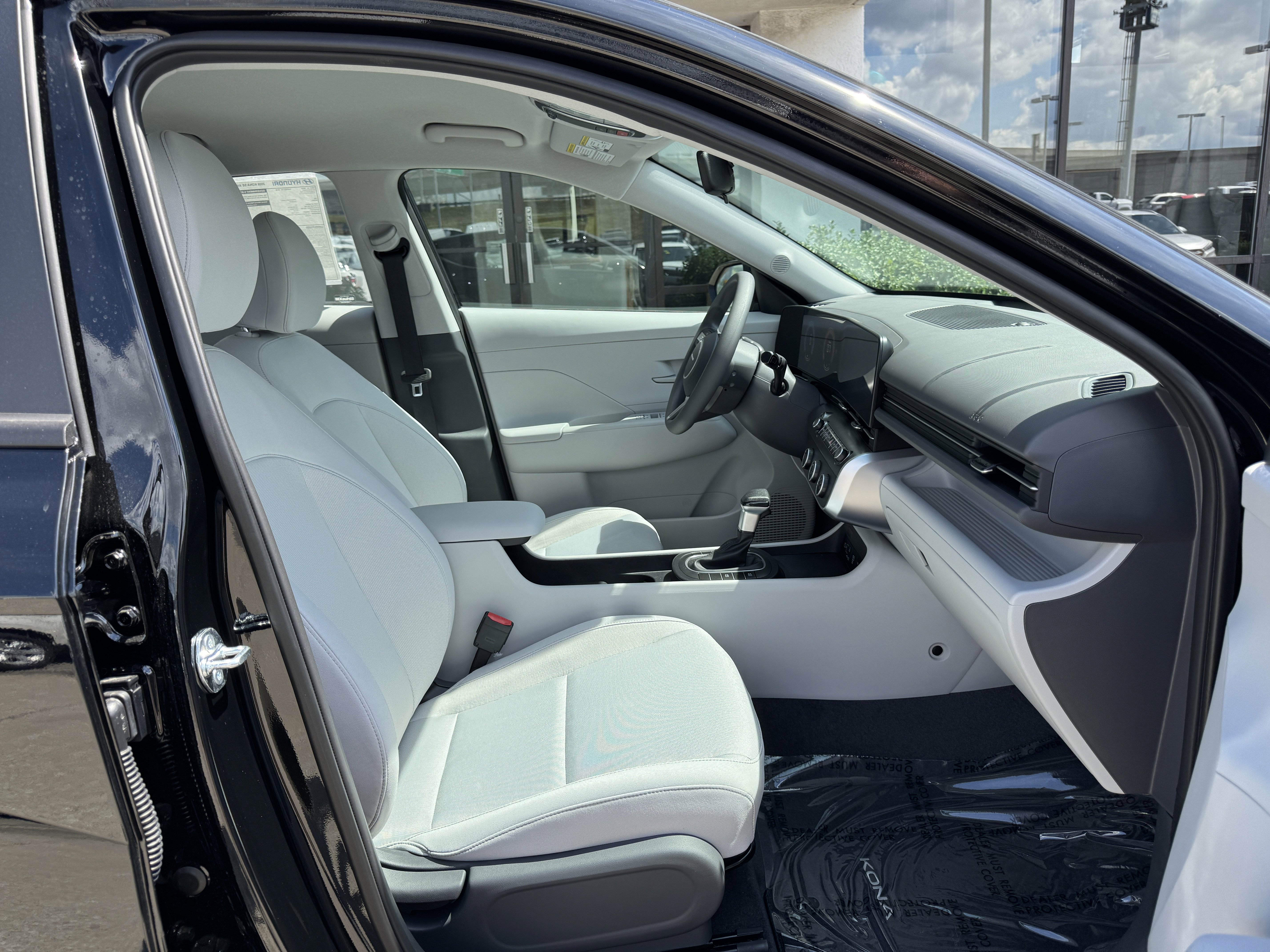 New 2026 Hyundai Kona SE image 23
