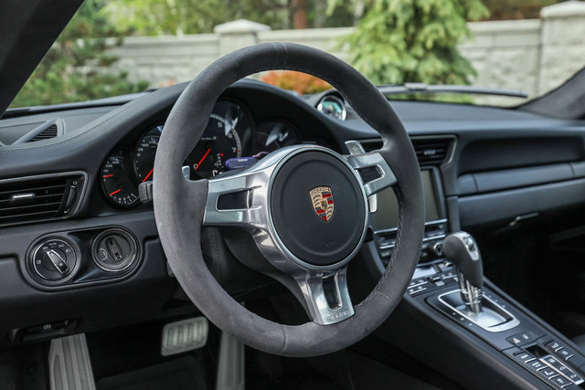 Used 2014 Porsche 911 Turbo S AWD/4WD image 61