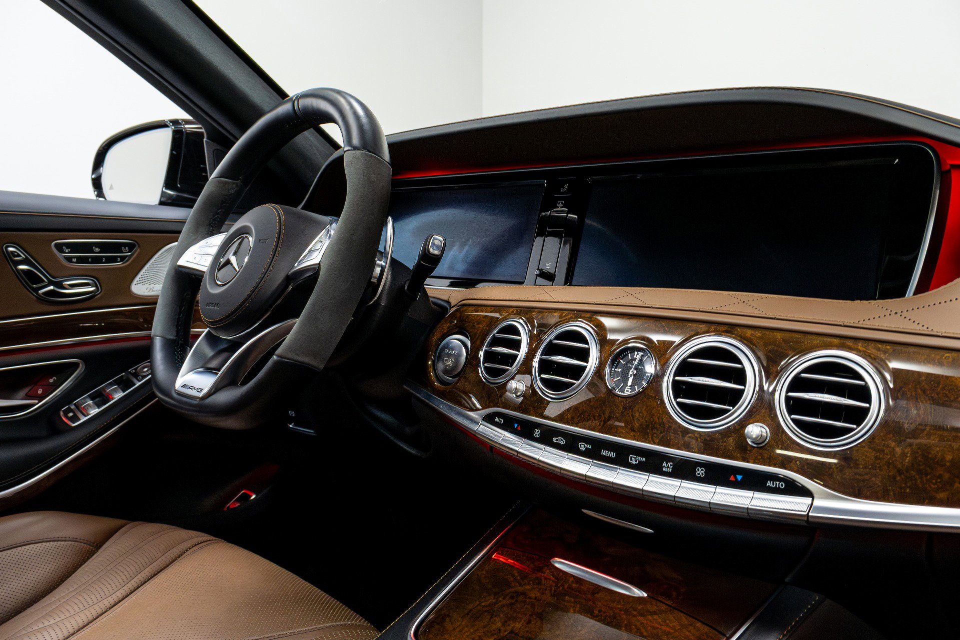 Used 2017 Mercedes-Benz S 63 AMG 4MATIC Sedan image 23