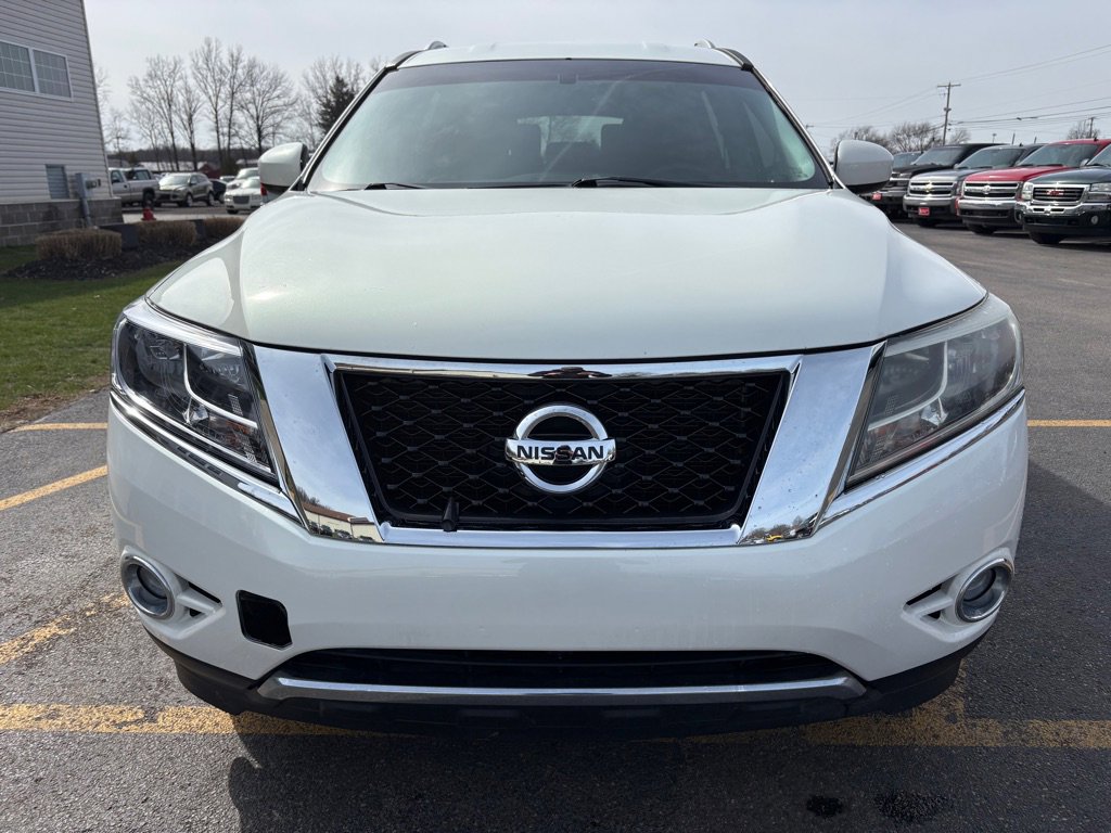 Used 2013 Nissan Pathfinder SL w/ Trailer Tow Pkg AWD/4WD image 3