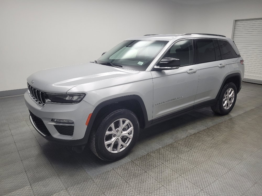 Used 2022 Jeep Grand Cherokee Limited image 2