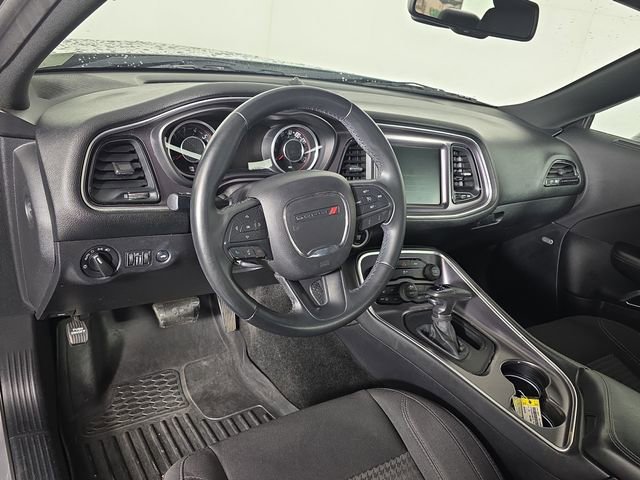 Used 2015 Dodge Challenger SXT w/ Sound Group RWD image 9