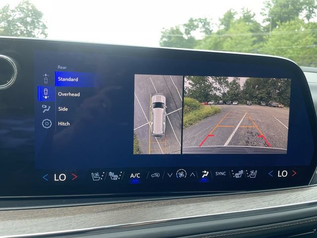 New 2026 Chevrolet Suburban High Country w/ Sun And Tow Package AWD/4WD image 17