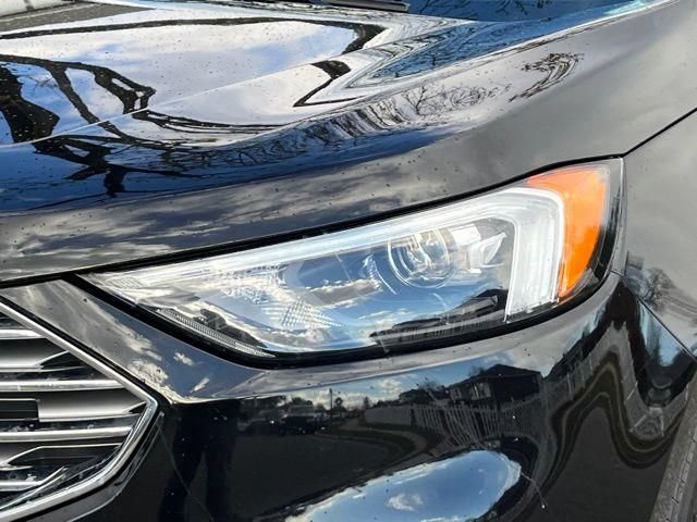 Used 2023 Ford Edge Titanium AWD/4WD image 9