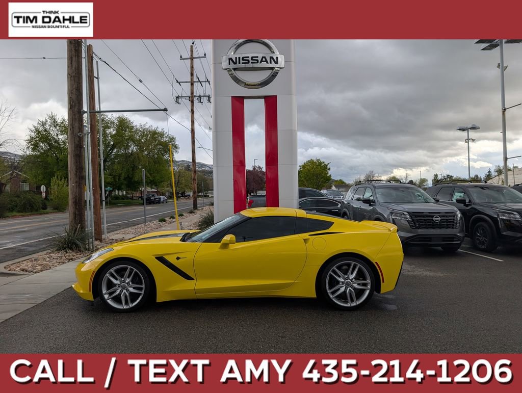 Used 2017 Chevrolet Corvette Stingray Coupe RWD image 1