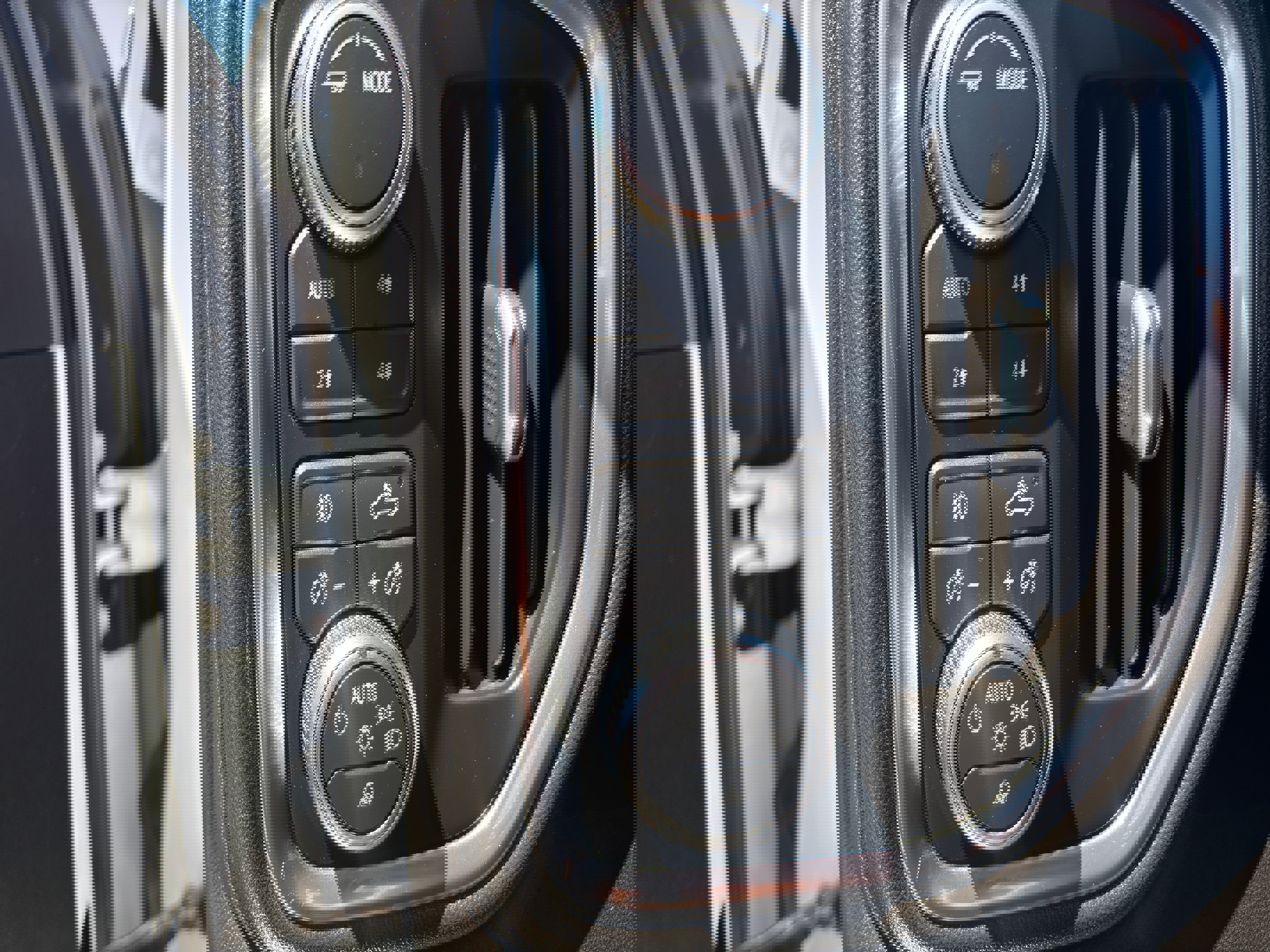 Used 2021 GMC Sierra 3500 SLT w/ Gooseneck/5TH Wheel Package image 11