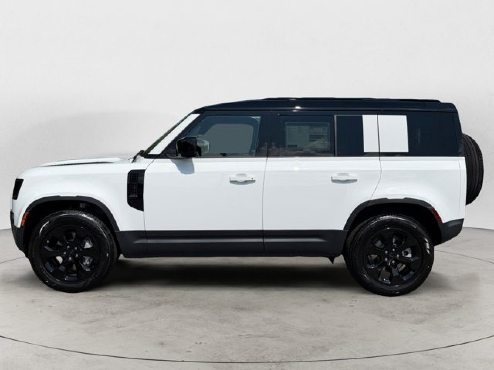 New 2026 Land Rover Defender 110 S AWD/4WD image 7