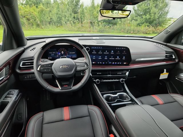 New 2027 Chevrolet Traverse RS w/ LPO, Floor Liner Package FWD image 21