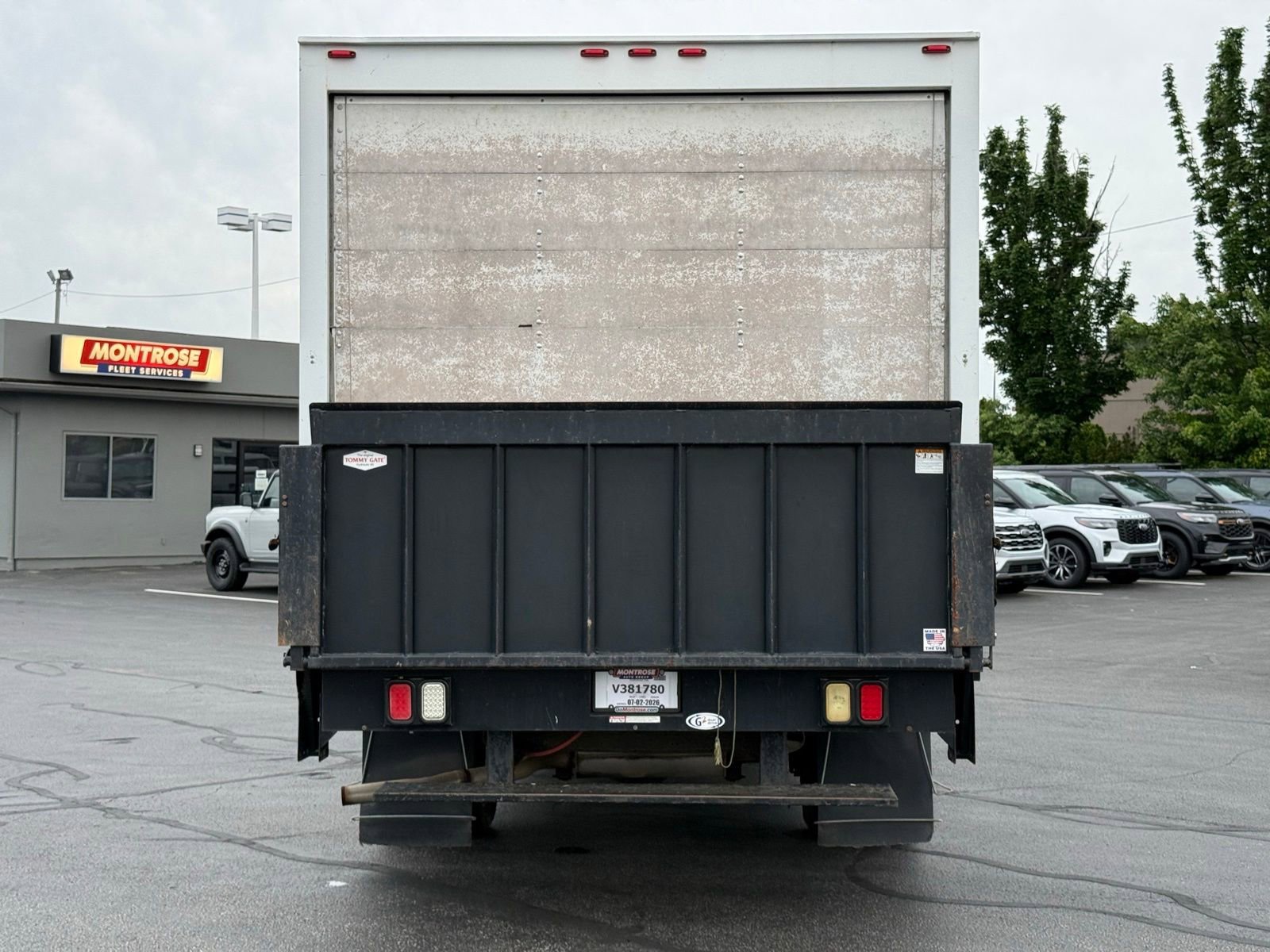 Used 2016 Chevrolet Express 3500 RWD image 5