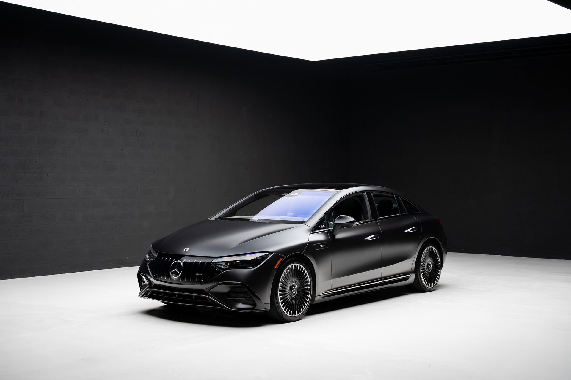 Used 2023 Mercedes-Benz EQE AMG 4MATIC Sedan image 4