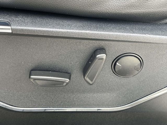 Used 2023 Ford F150 Lariat w/ Max Trailer Tow Package image 26