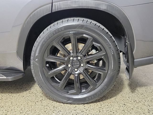 Used 2023 Toyota Highlander XLE FWD image 8