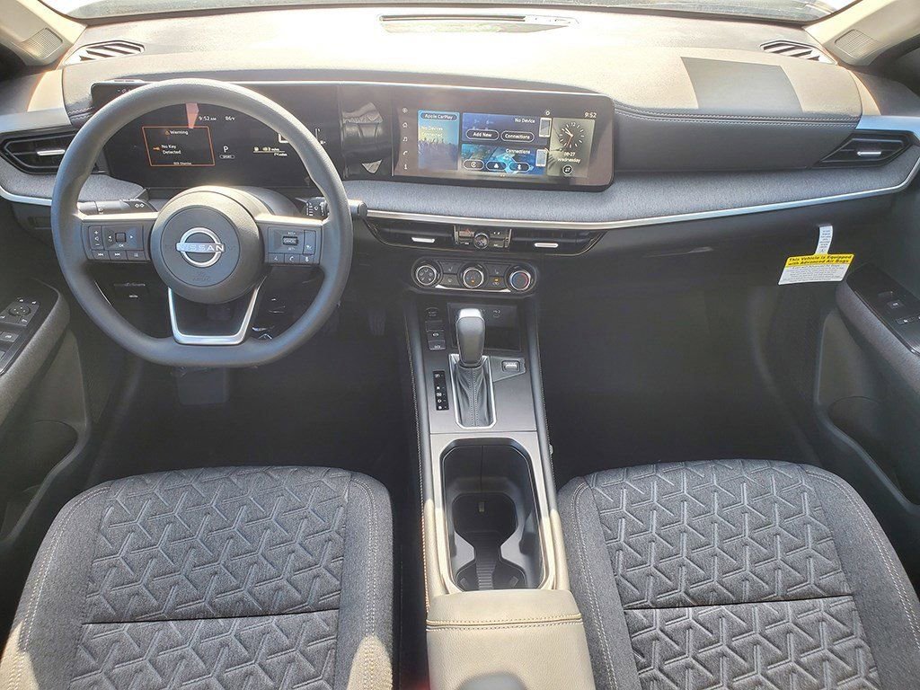 New 2025 Nissan Kicks SV w/ SV Premium Package AWD/4WD image 13