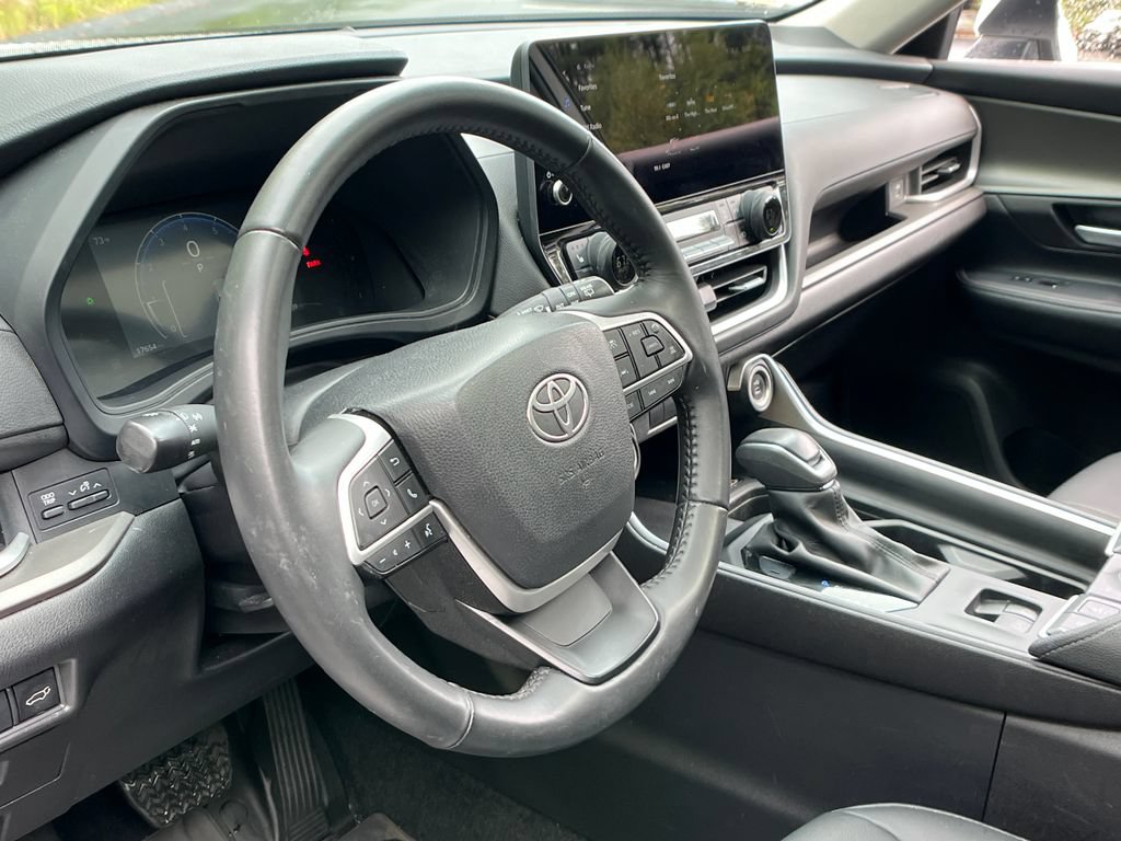 Certified 2025 Toyota Grand Highlander AWD image 38