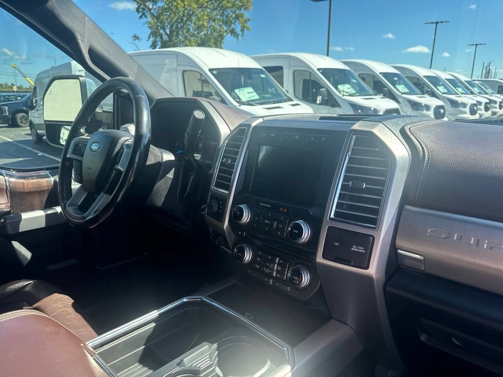 Used 2017 Ford F350 Platinum w/ Platinum Ultimate Package AWD/4WD image 20