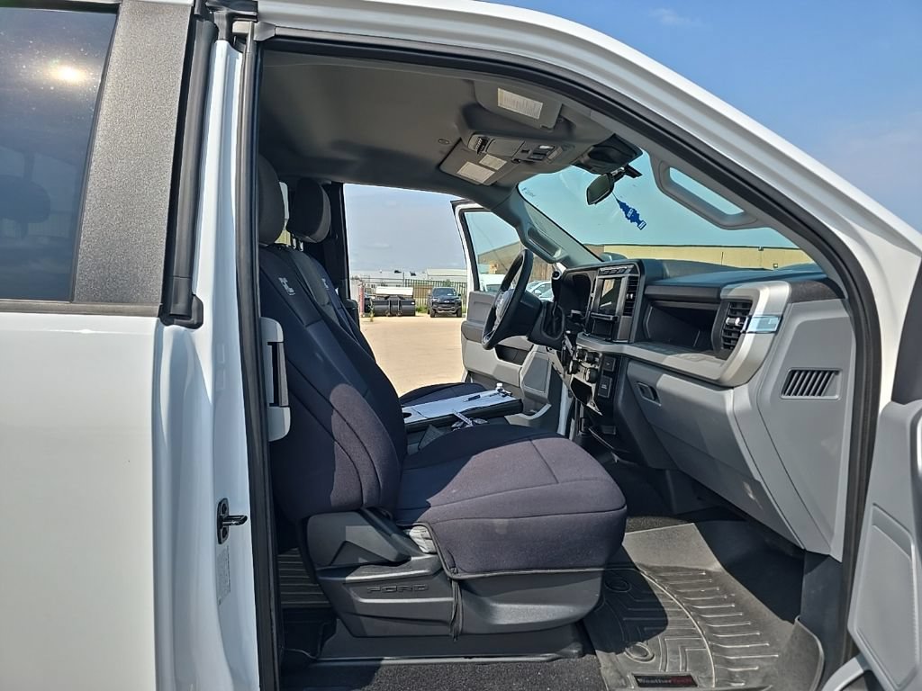Used 2024 Ford F250 XL w/ STX Appearance Package AWD/4WD image 14