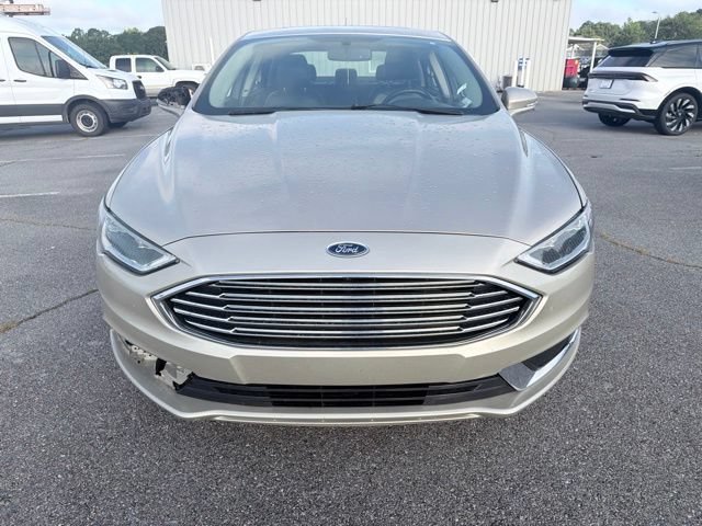 Used 2018 Ford Fusion SE w/ Fusion SE Technology Package FWD image 8