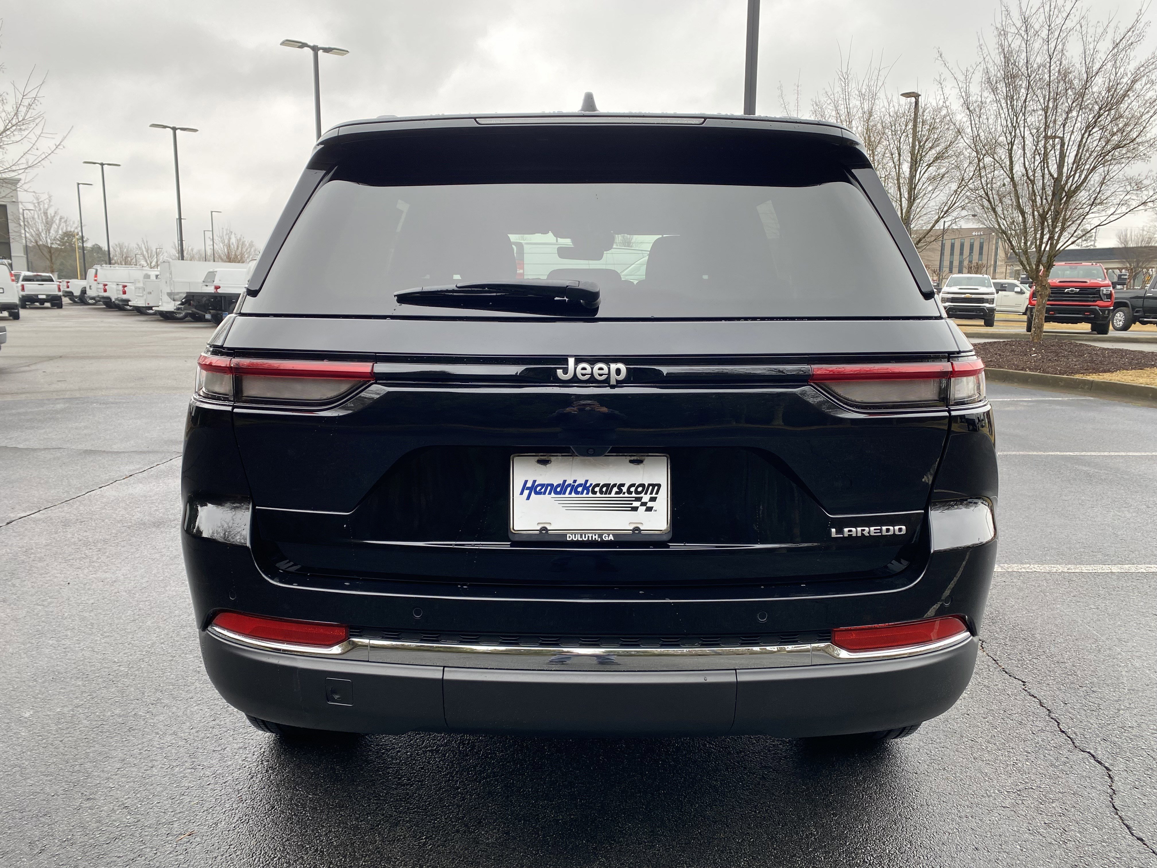 Used 2025 Jeep Grand Cherokee Laredo X image 8