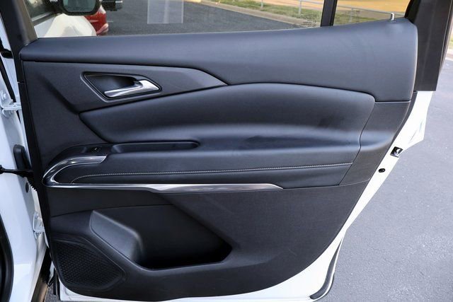 Used 2025 Chevrolet Traverse LT image 21