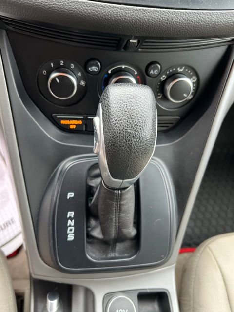 Used 2015 Ford Escape SE image 15
