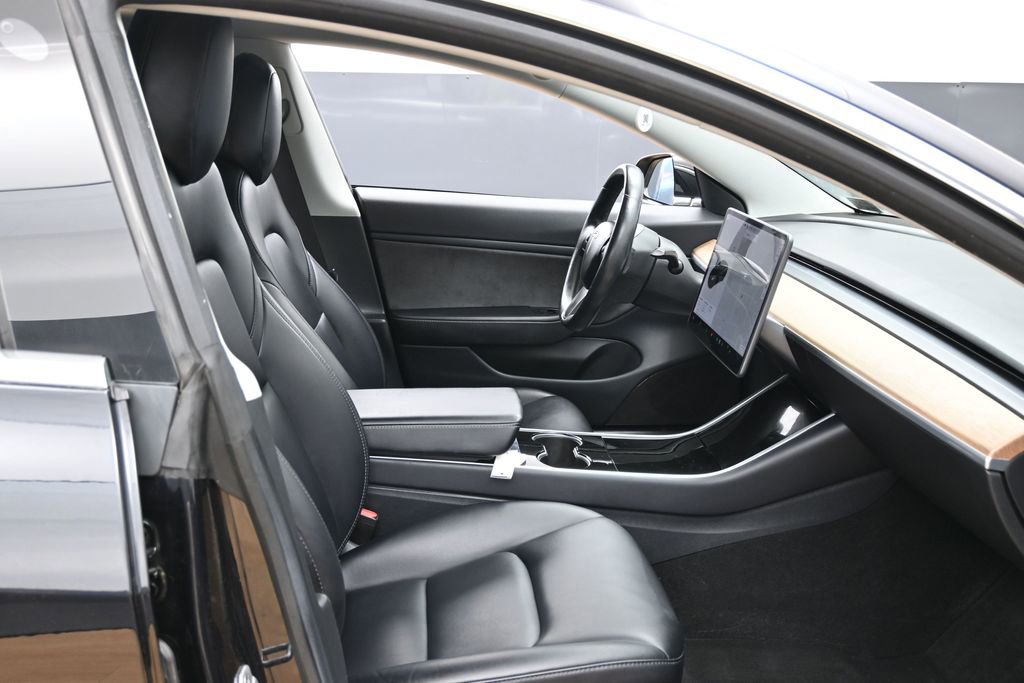 Used 2018 Tesla Model 3 Long Range RWD image 41