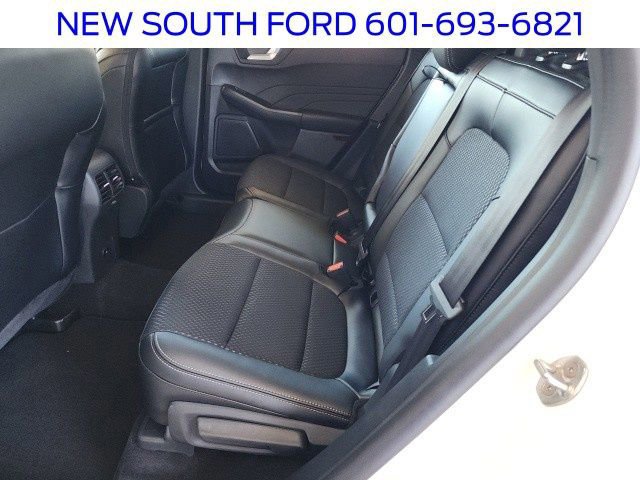 New 2025 Ford Escape SE image 33