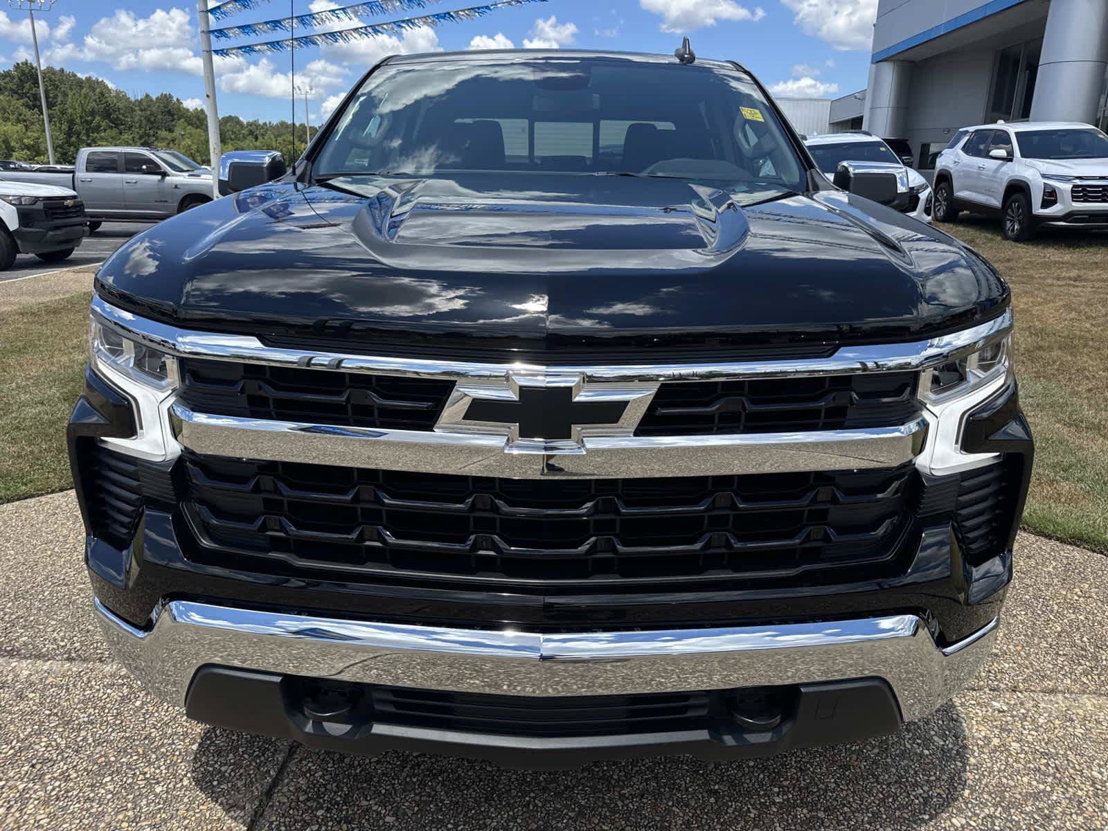 New 2026 Chevrolet Silverado 1500 LT AWD/4WD image 2